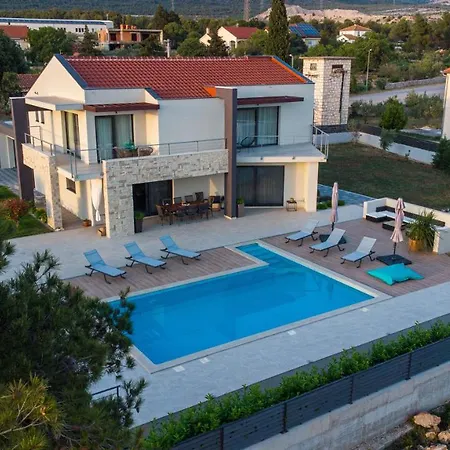 B4 * Dubrava (Sibenik-Knin)