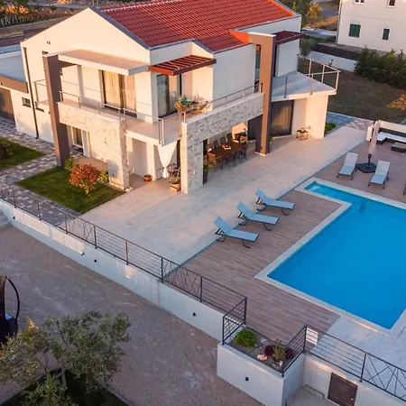 Villa B4 Dubrava (Sibenik-Knin)